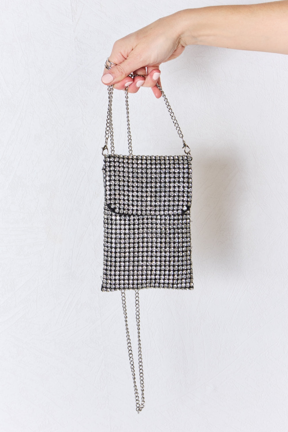 Bolso bandolera pequeño con strass y eslabones de Forever