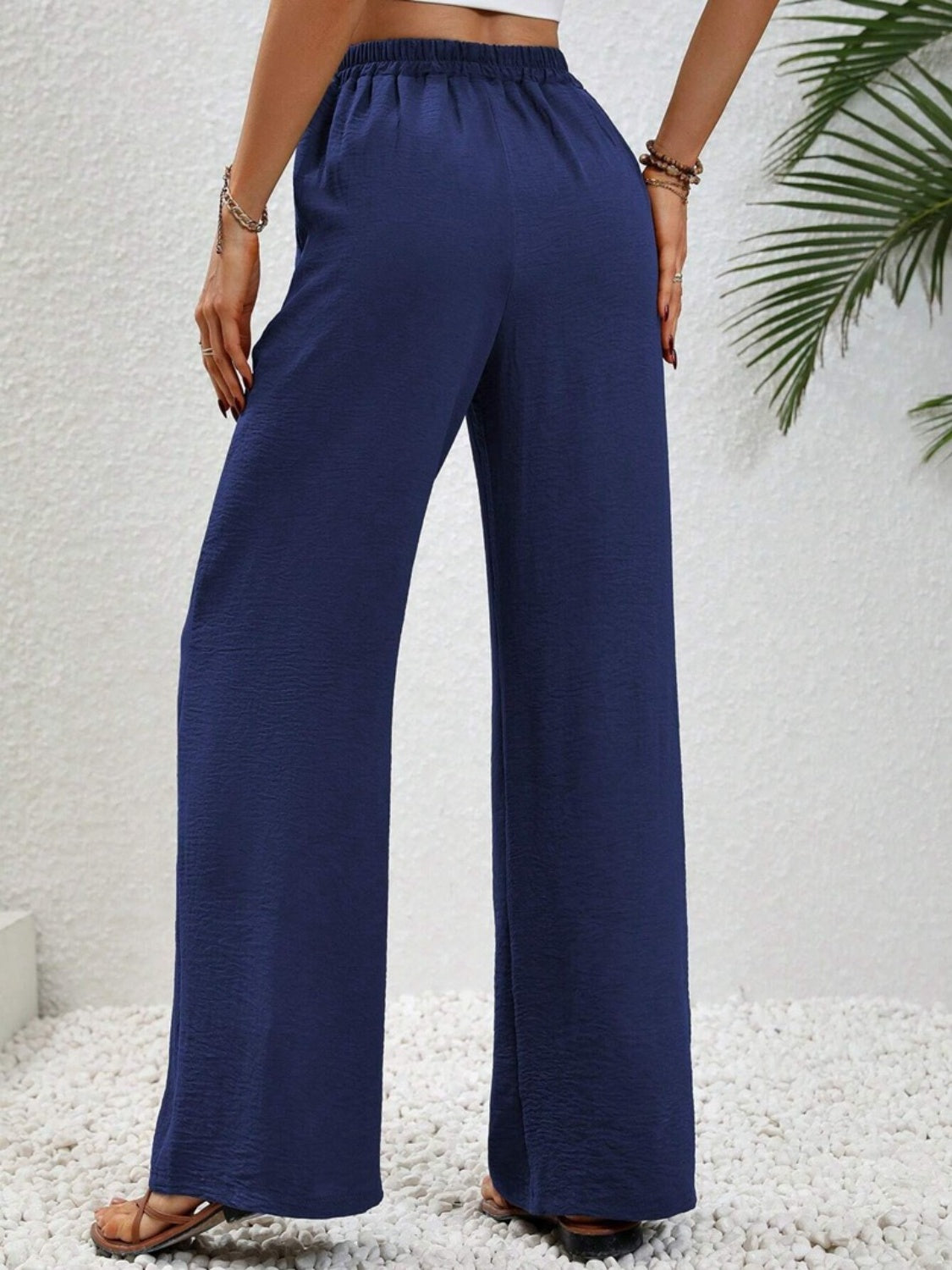 Pantalones anchos con cordón