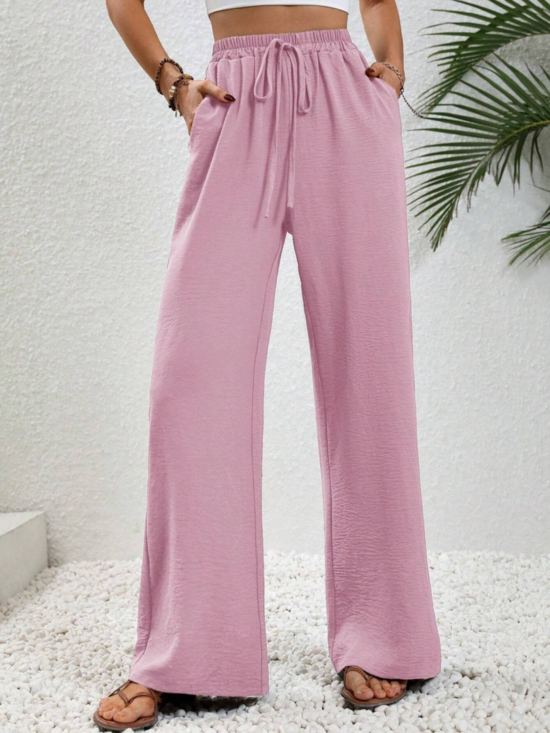 Pantalones anchos con cordón