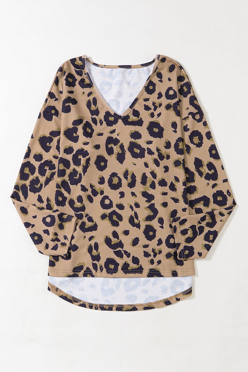 Blusa con hombros caídos y cuello en V de leopardo